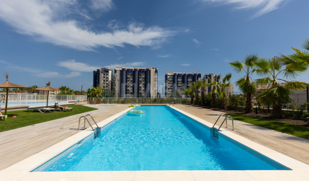 Odsprzedaż - Mieszkanie w bloku - Torrevieja - Costa Blanca