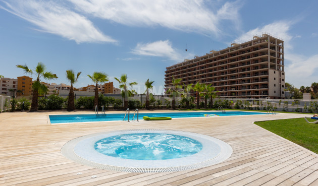 Odsprzedaż - Mieszkanie w bloku - Torrevieja - Costa Blanca