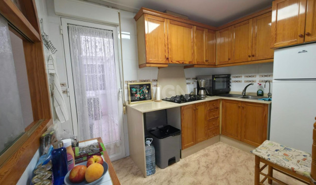 Resale - Apartment / flat - Torrevieja - Playa del Cura