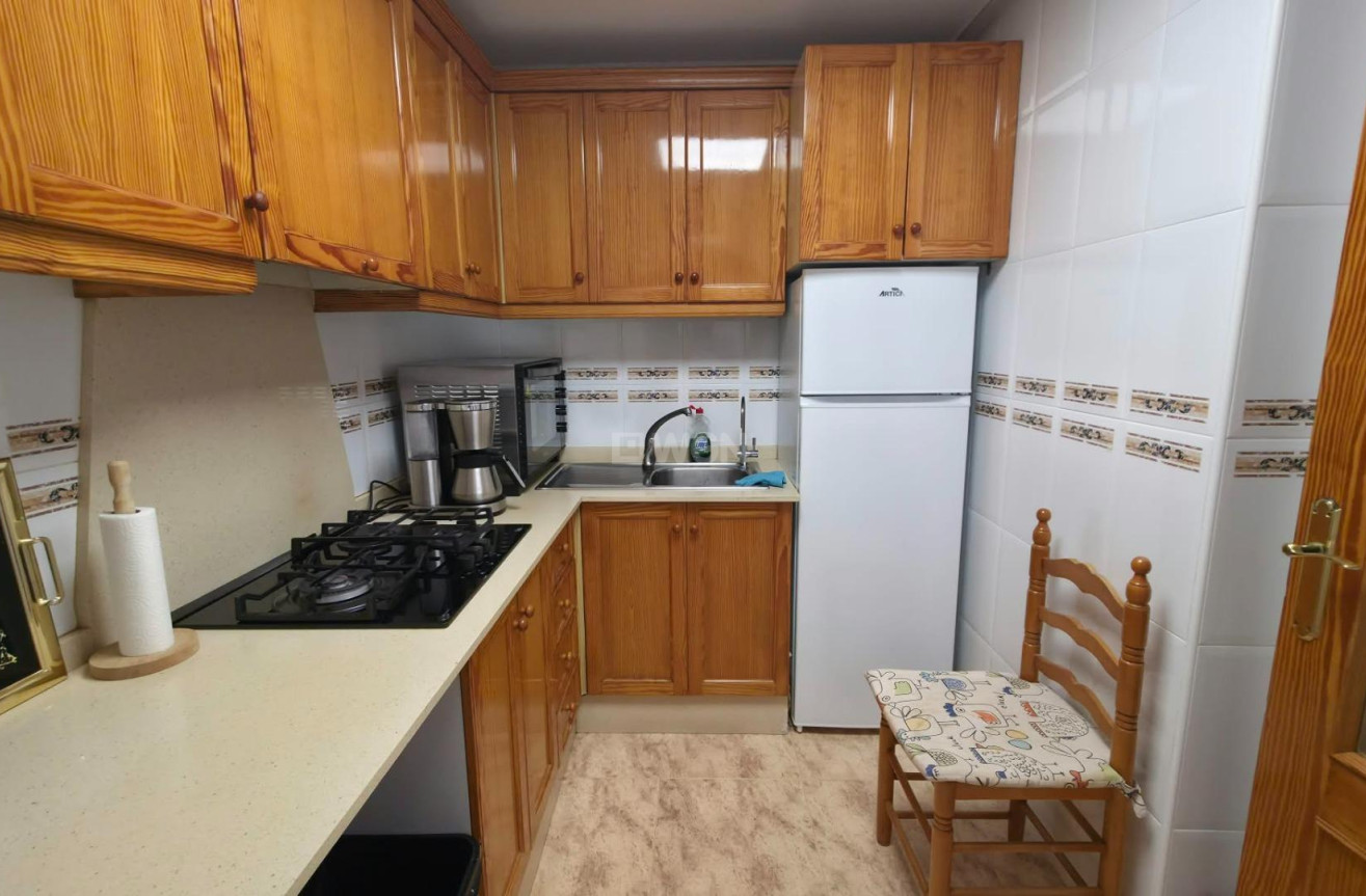 Resale - Apartment / flat - Torrevieja - Playa del Cura