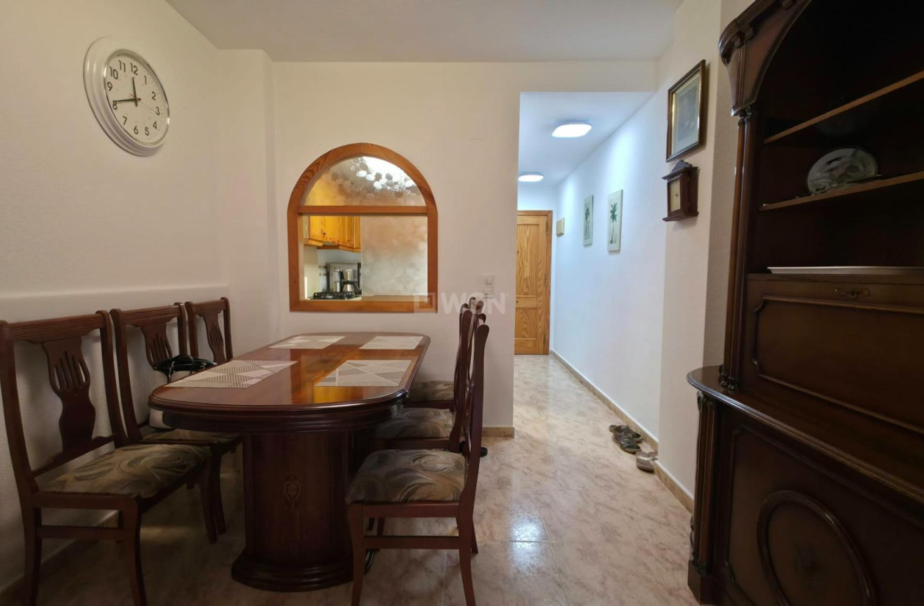 Resale - Apartment / flat - Torrevieja - Playa del Cura