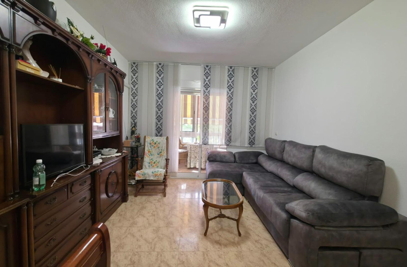 Resale - Apartment / flat - Torrevieja - Playa del Cura