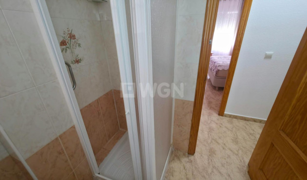 Resale - Apartment / flat - Torrevieja - Playa del Cura