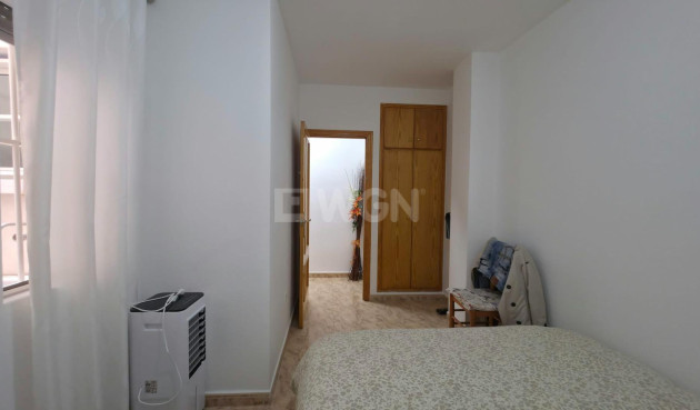 Resale - Apartment / flat - Torrevieja - Playa del Cura