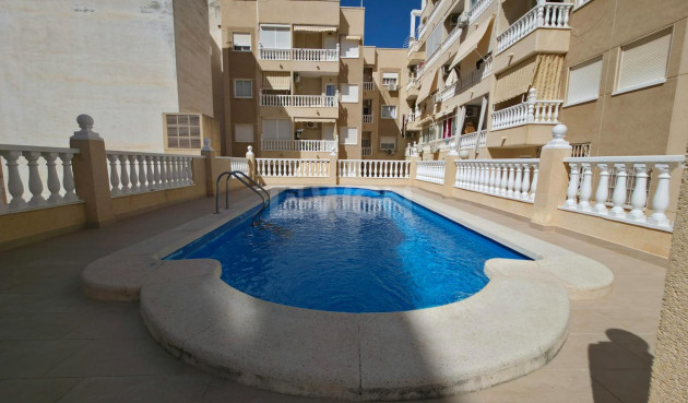 Resale - Apartment / flat - Torrevieja - Playa del Cura