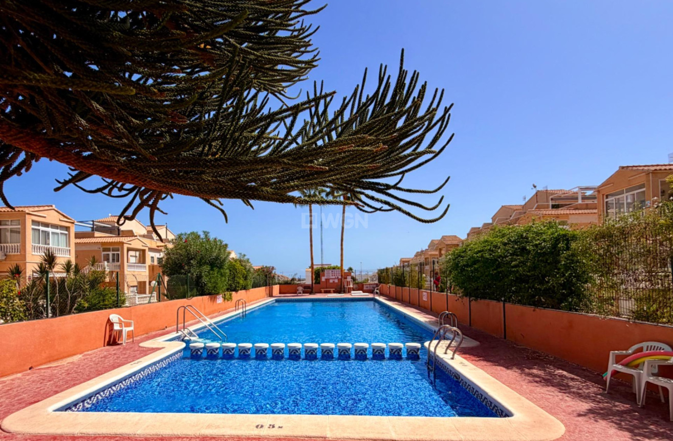 Odsprzedaż - Daszek - Orihuela Costa - La Ciñuelica - Villa Rosa