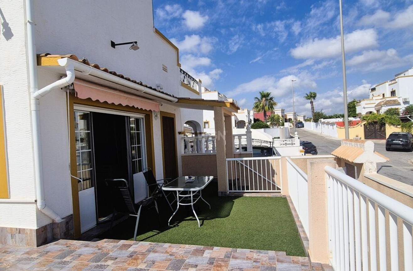 Odsprzedaż - Villa - Torrevieja - Costa Blanca