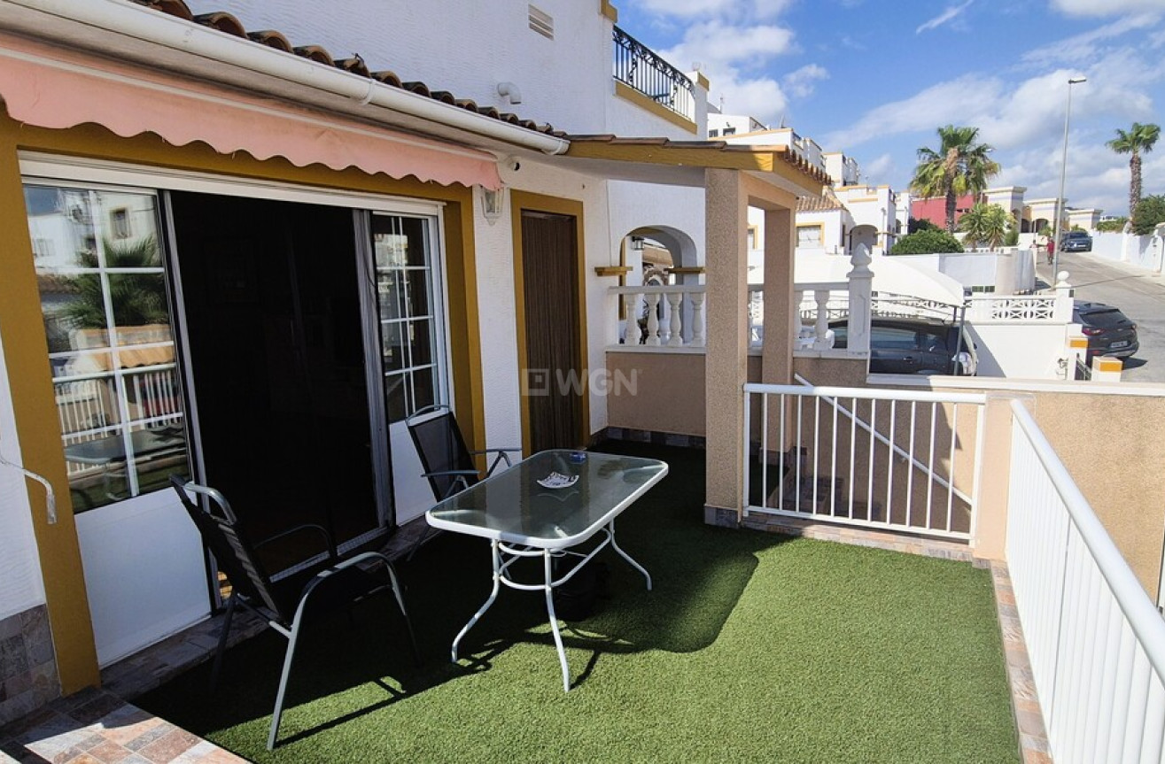 Odsprzedaż - Villa - Torrevieja - Costa Blanca