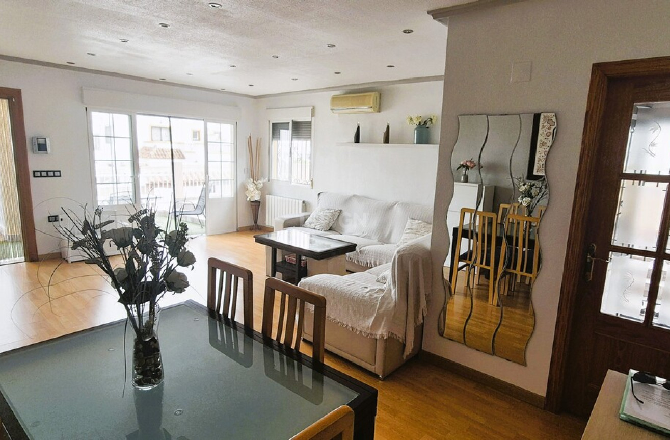 Odsprzedaż - Villa - Torrevieja - Costa Blanca