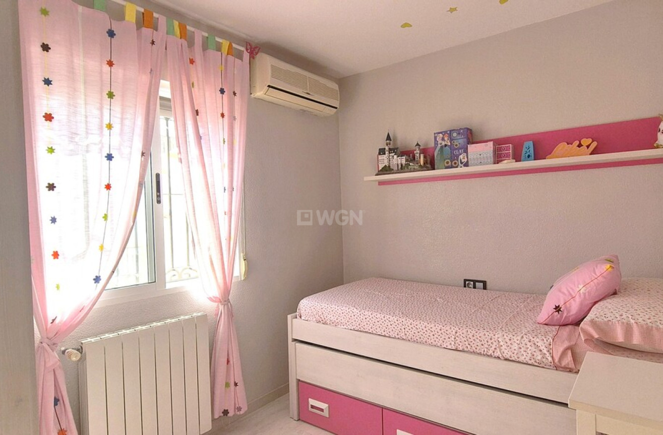 Odsprzedaż - Villa - Torrevieja - Costa Blanca