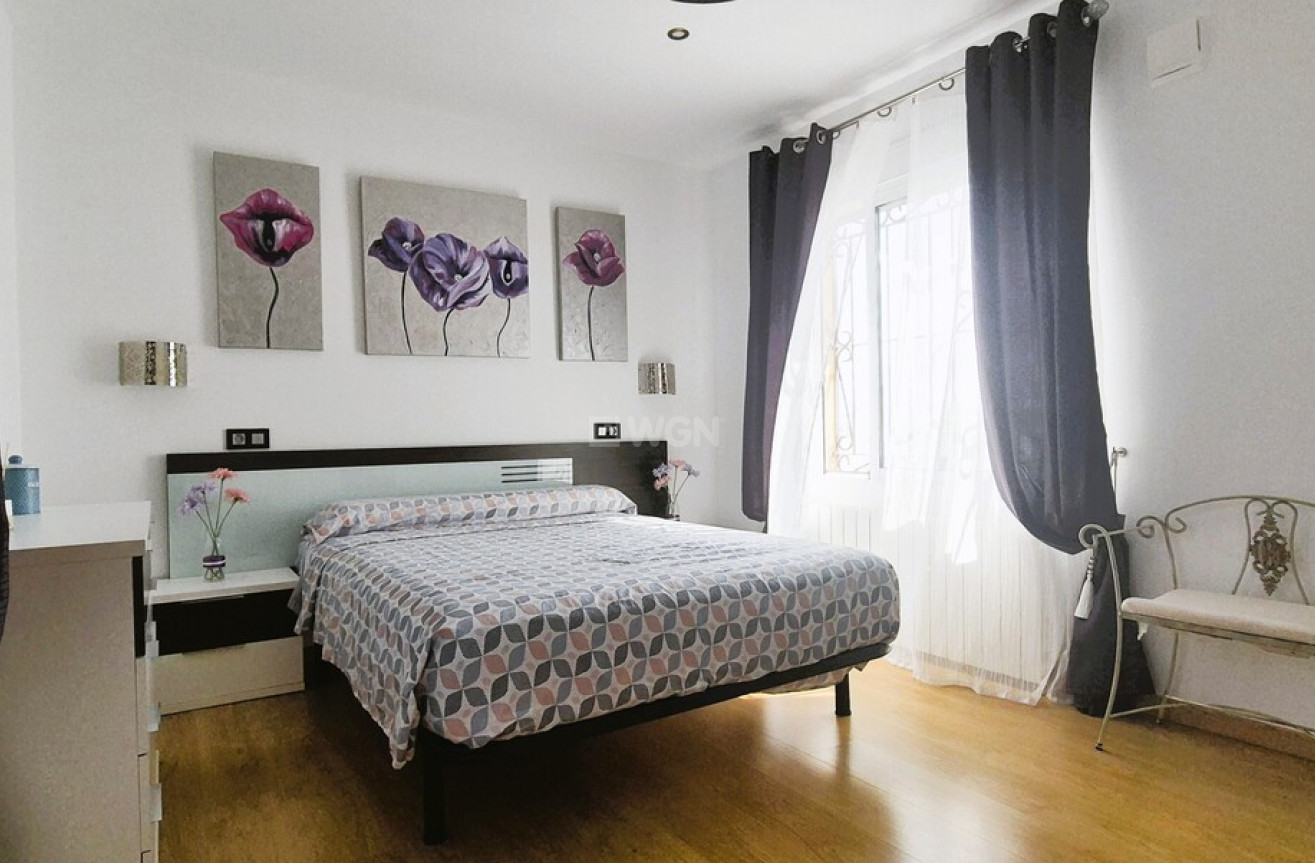 Odsprzedaż - Villa - Torrevieja - Costa Blanca