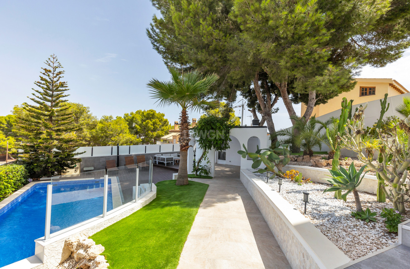 Odsprzedaż - Villa - Torrevieja - Costa Blanca