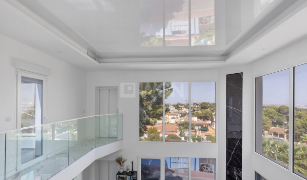 Odsprzedaż - Villa - Torrevieja - Costa Blanca