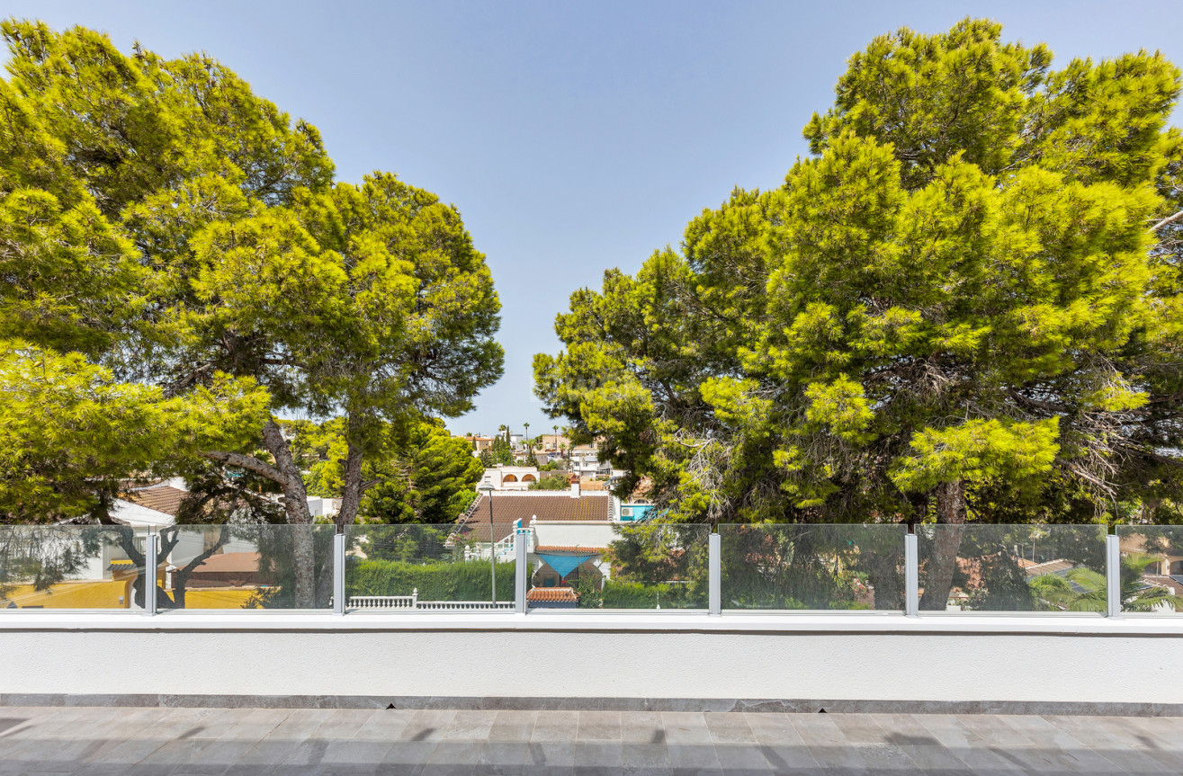 Odsprzedaż - Villa - Torrevieja - Costa Blanca