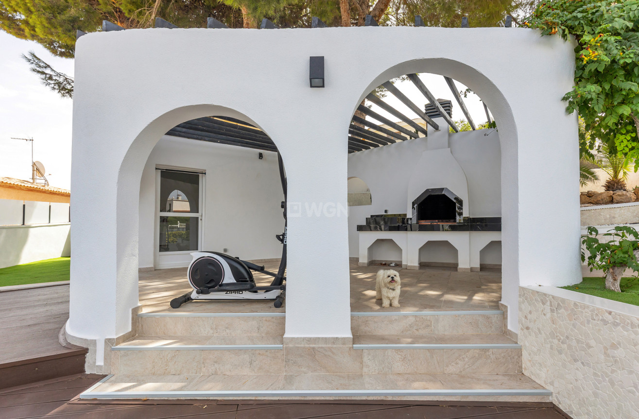 Odsprzedaż - Villa - Torrevieja - Costa Blanca