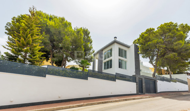 Odsprzedaż - Villa - Torrevieja - Costa Blanca