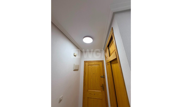 Resale - Apartment / flat - Torrevieja - Acequion