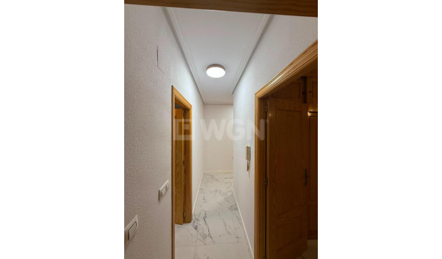 Resale - Apartment / flat - Torrevieja - Acequion
