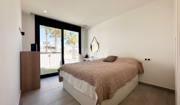 Reventa - Villa - San Miguel de Salinas - Inland
