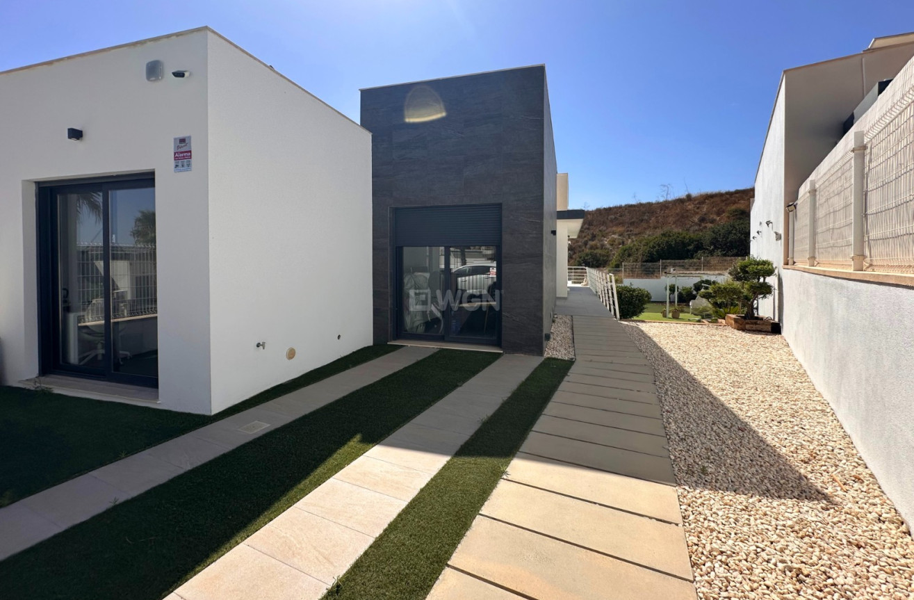Reventa - Villa - San Miguel de Salinas - Inland