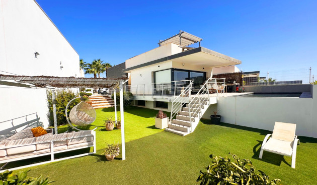Reventa - Villa - San Miguel de Salinas - Inland