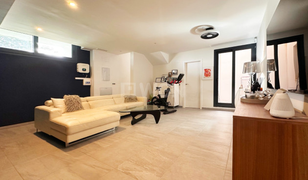 Reventa - Villa - San Miguel de Salinas - Inland