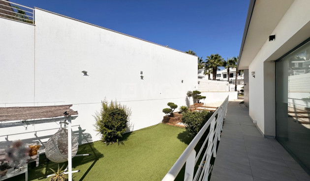 Reventa - Villa - San Miguel de Salinas - Inland