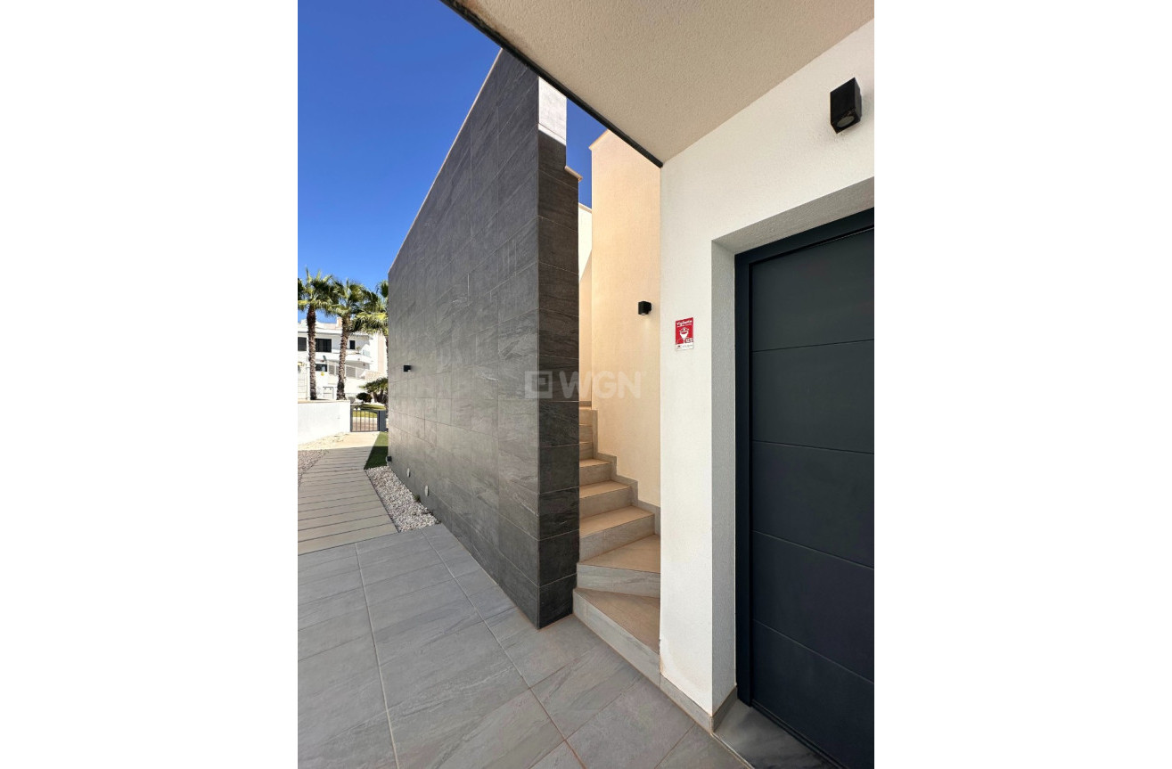 Reventa - Villa - San Miguel de Salinas - Inland