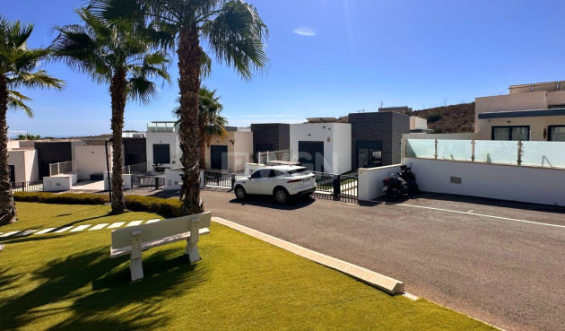 Reventa - Villa - San Miguel de Salinas - Inland