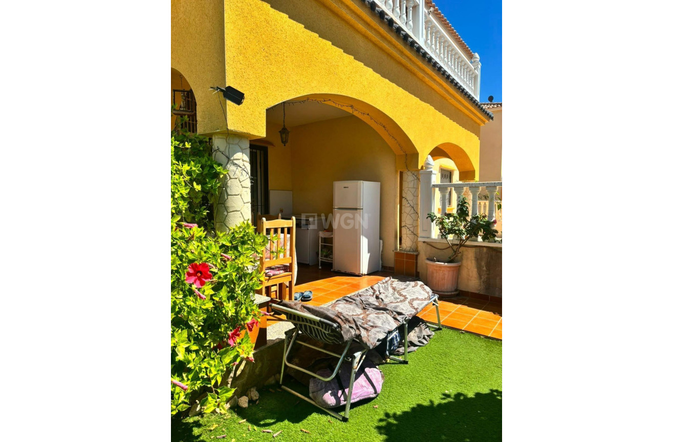 Odsprzedaż - Villa - Orihuela Costa - Lomas de Cabo Roig