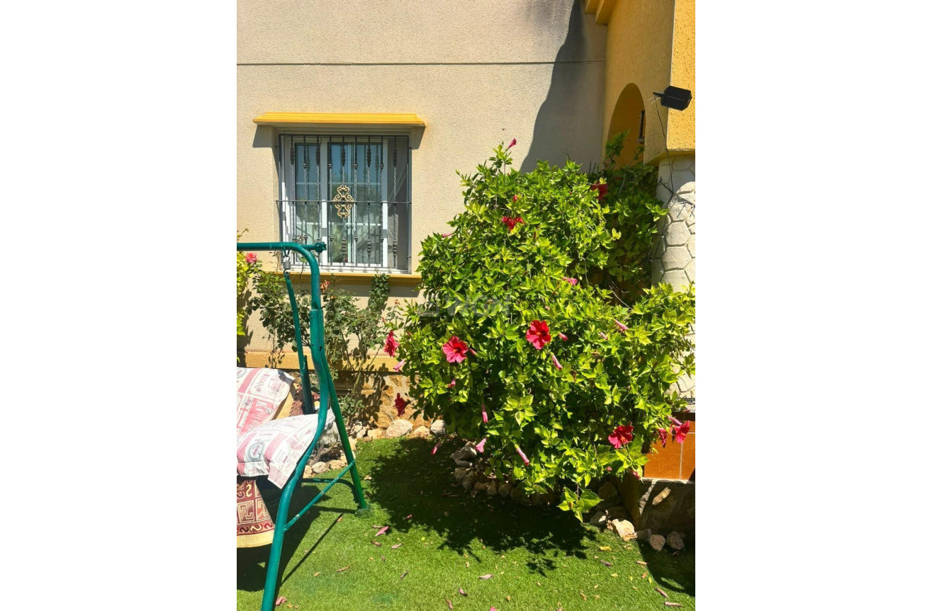 Odsprzedaż - Villa - Orihuela Costa - Lomas de Cabo Roig