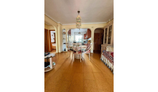 Odsprzedaż - Villa - Orihuela Costa - Lomas de Cabo Roig