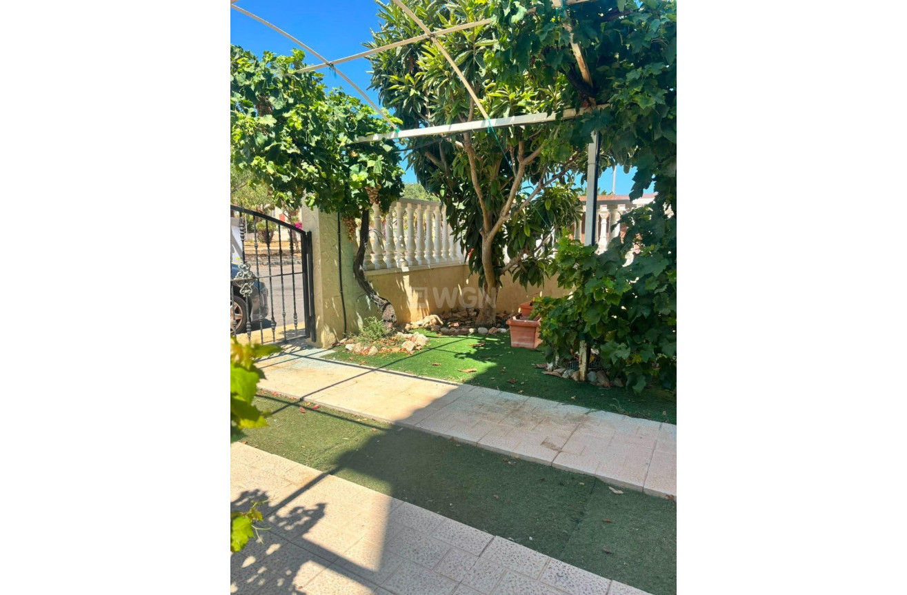 Odsprzedaż - Villa - Orihuela Costa - Lomas de Cabo Roig