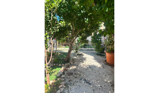 Odsprzedaż - Villa - Orihuela Costa - Lomas de Cabo Roig