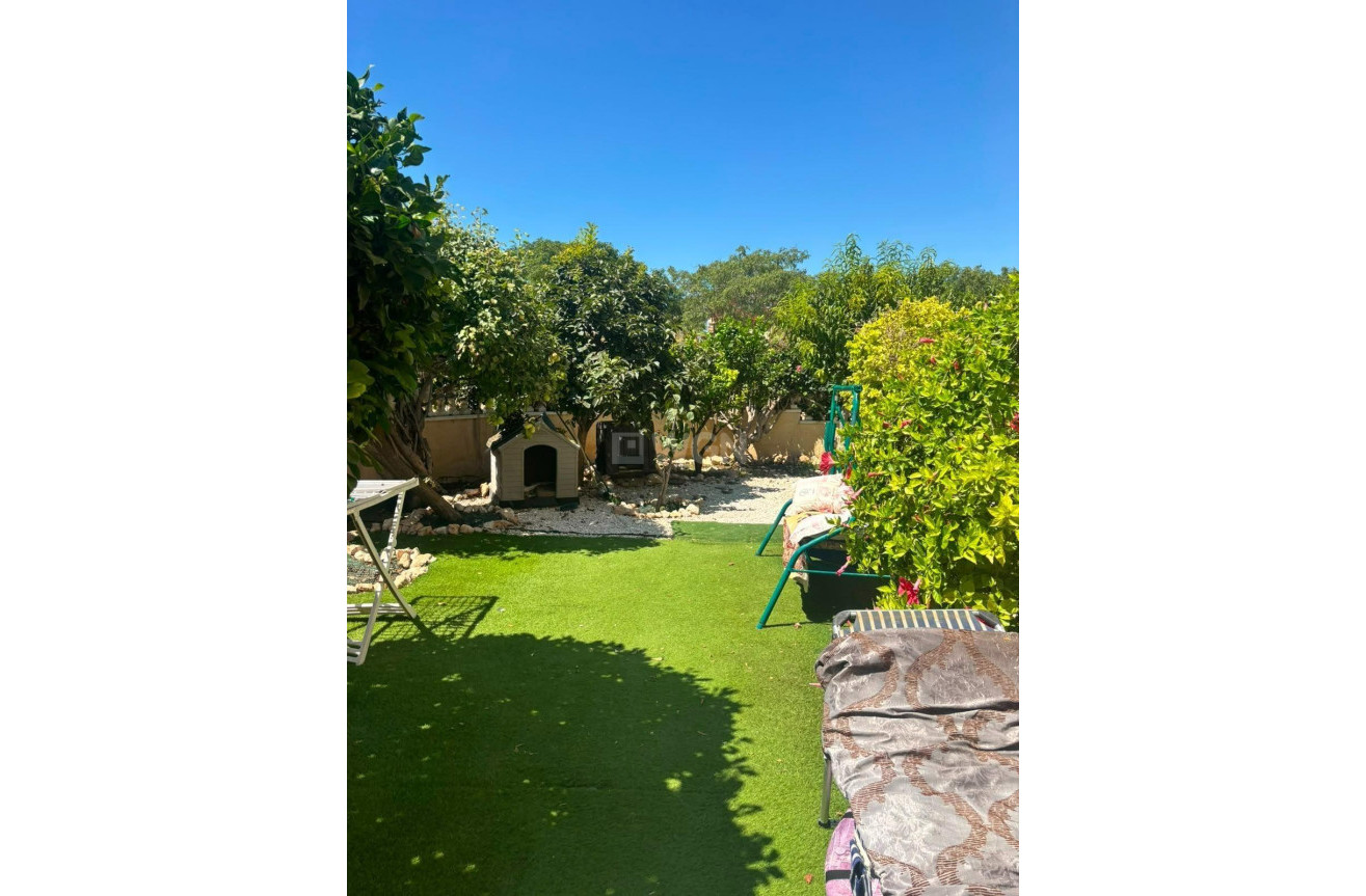 Odsprzedaż - Villa - Orihuela Costa - Lomas de Cabo Roig