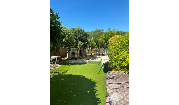 Odsprzedaż - Villa - Orihuela Costa - Lomas de Cabo Roig