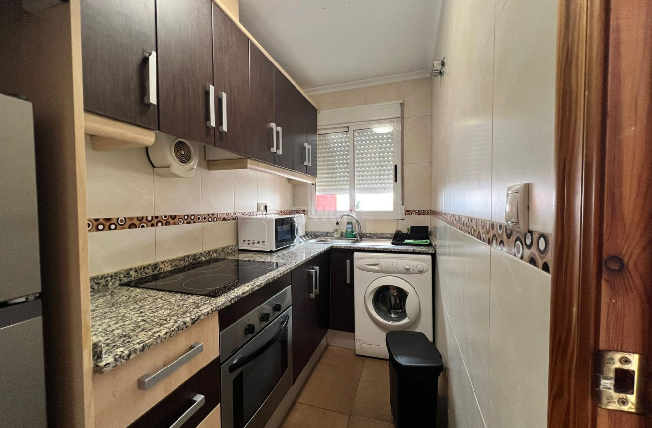 Odsprzedaż - Mieszkanie w bloku - Torrevieja - Centro