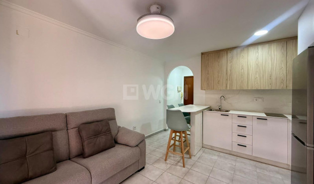 Resale - Apartment / flat - Torrevieja - Playa del Cura