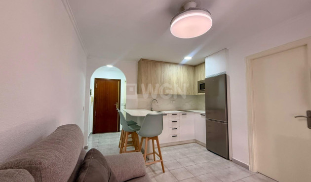 Resale - Apartment / flat - Torrevieja - Playa del Cura