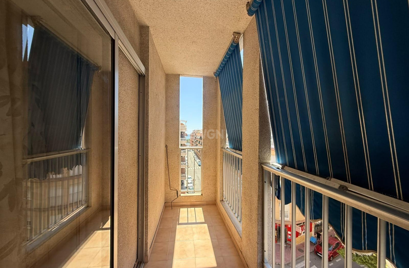 Resale - Apartment / flat - Torrevieja - Playa del Cura