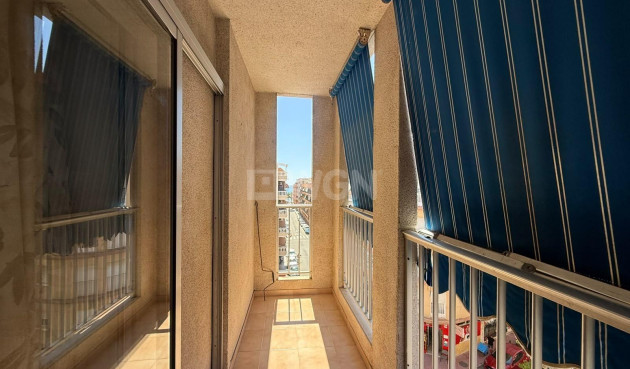 Resale - Apartment / flat - Torrevieja - Playa del Cura