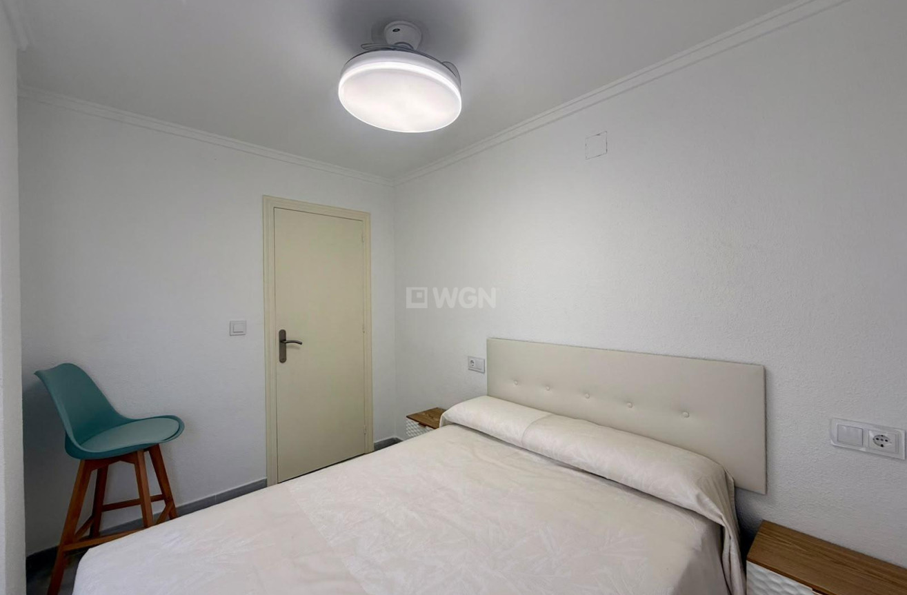 Resale - Apartment / flat - Torrevieja - Playa del Cura