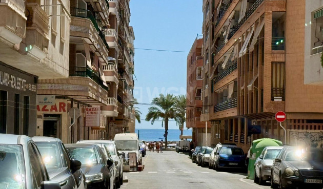 Resale - Apartment / flat - Torrevieja - Playa del Cura