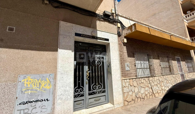 Resale - Apartment / flat - Torrevieja - Playa del Cura