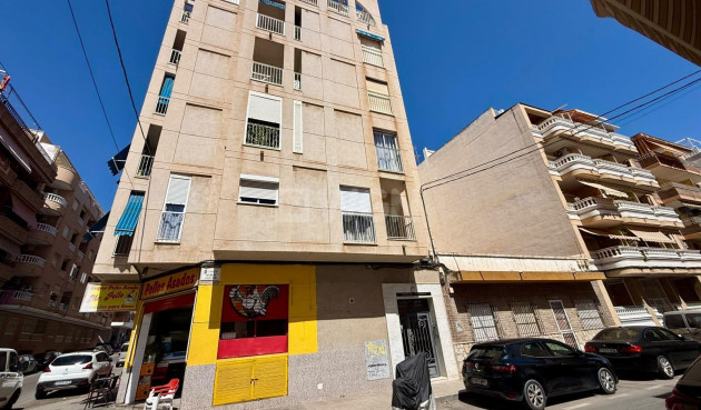 Resale - Apartment / flat - Torrevieja - Playa del Cura