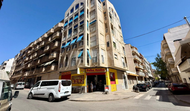 Resale - Apartment / flat - Torrevieja - Playa del Cura