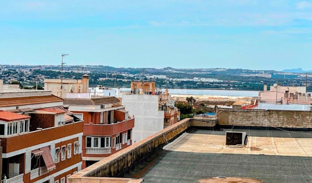 Odsprzedaż - Mieszkanie w bloku - Torrevieja - Centro