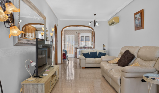 Odsprzedaż - Villa - Orihuela Costa - Costa Blanca