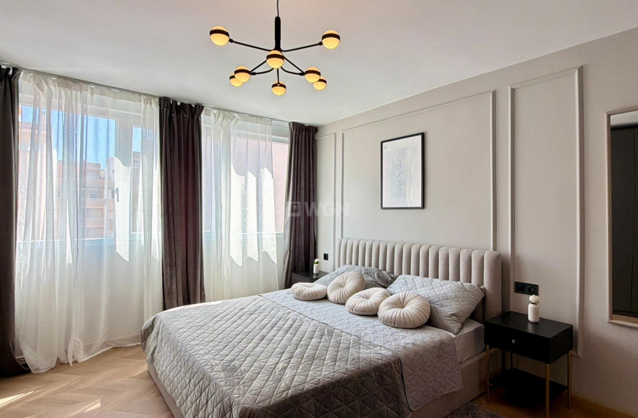 Resale - Apartment / flat - Torrevieja - Playa del Cura