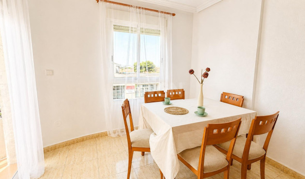 Reventa - Apartamento / piso - Torrevieja - PARQUE DE LAS NACIONES